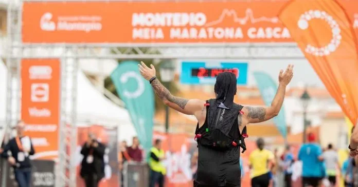 PR_Montepio-Meia-Maratona-Cascais-com-formatos-Presencial-e-Virtual-1-s-696x365