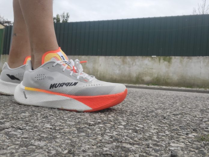 Kiprun Kipride em corrida no asfalto